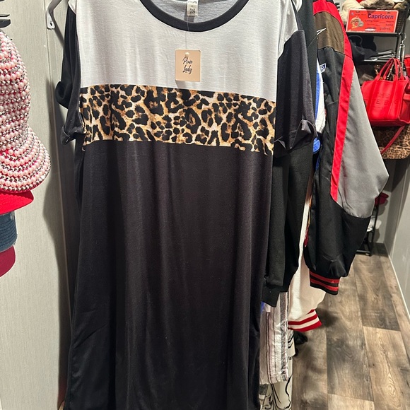 Pixi Dresses & Skirts - Pixi Black and Leopard Print Top